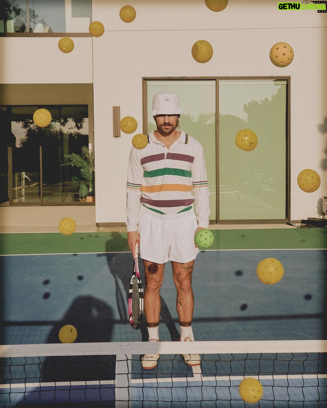 Todd Smith Instagram - my new track that i call Weekend Parent will be out everywhere on the 23rd of March. tap the link in my bio to pre save right NOW // photos @bysammismith