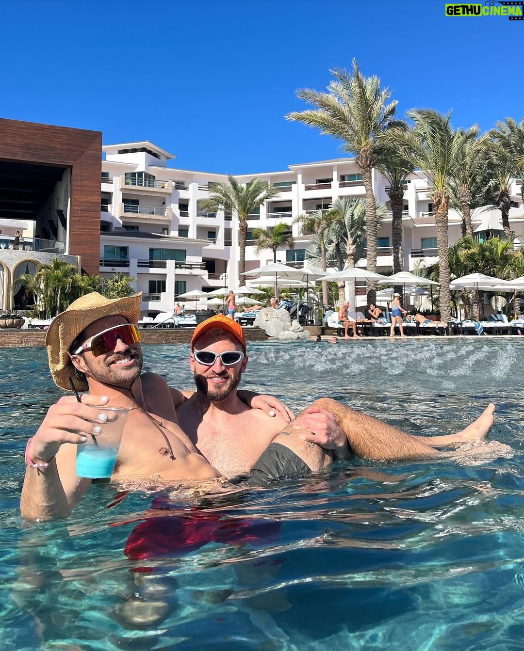 Todd Smith Instagram - ¡tengo el gato en mis pantalones! Los Cabos, Mexico