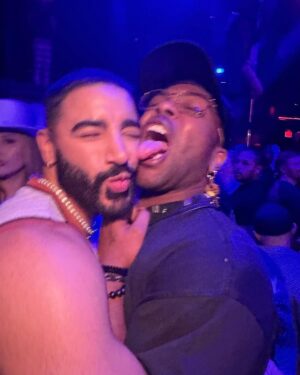 Todrick Hall Instagram - Last night was a blast! Got to see @jessejamespattison do his thing on @rupaulsdragrace with the handsome @laith_ashley then got to see @estitties perform her new single “Bootz” for the first time! Also got to meet the sweet @willowpillqueen 💕