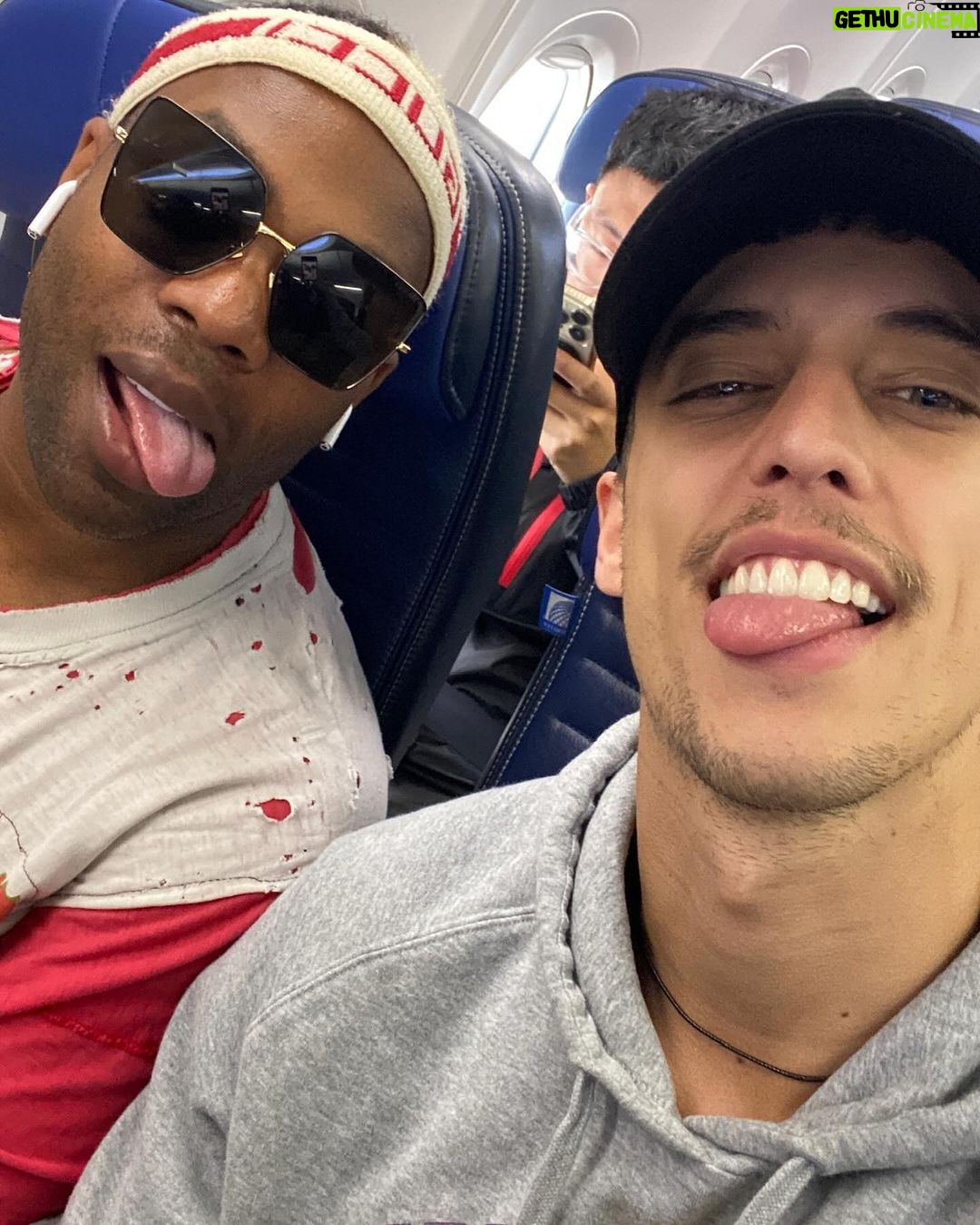 Todrick Hall Instagram - Happy V-Day to my ride or die @liamroodhouse 💕 I couldn’t possibly love you more!!!