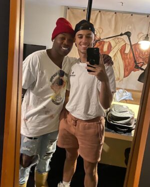 Todrick Hall Instagram - One thing about @liamroodhouse He LOVES a mirror selfie! This used to be my biggest pet peeve; that every time we’re leaving the house he wants to take a selfie of our outfits, but now I kinda love it…but shhhh 🤫 Don’t tell him that. In 4 days, we will have officially been together for a full year, CRAZY 🤯 Follow my patreon to watch our couples video we made together…coming soon!
