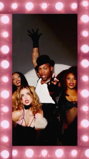 Todrick Hall Instagram - This is your cue kittens, this song is gonna be BIG HUNNY!

❤️‍🔥EXCLUSIVE ❤️‍🔥 first look at Todrick performing as Sean in #BurlesqueTheMusical

*Screams in whistle note 😱*

‘Big’ written & performed by @todrick 

Video directed by @stevenantin
Choreography by @robinantin