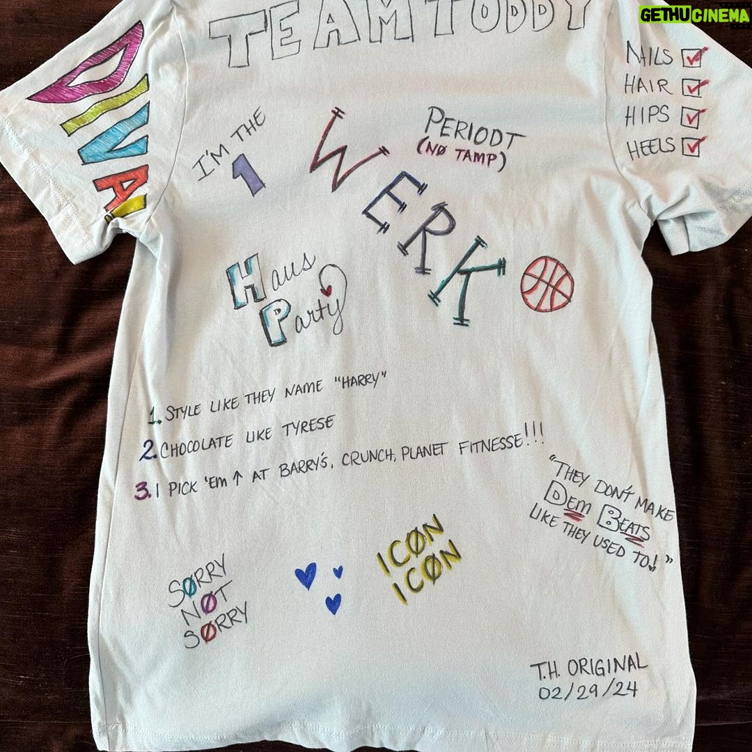 Todrick Hall Instagram - They’re 1️⃣ of ☝️! They’re the only 1️⃣ I’m in my Doodle era honey 🍯 Making custom 👕’s and ✍️ all over my merch! Get your name written on a custom doodle shirt! I’m doing each one by hand so they’re limited edition; I posted them one hour ago and they’re already going like hot cakes 🥞 Why am I like this? Link in bio 🛍️ Also all my merch is $10 or less! They don’t sell that merch like they used to lol 😂 ok I’m done! Happy Shopping 🛒 Los Angeles, California