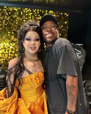 Todrick Hall Instagram - Last night was a blast! Got to see @jessejamespattison do his thing on @rupaulsdragrace with the handsome @laith_ashley then got to see @estitties perform her new single “Bootz” for the first time! Also got to meet the sweet @willowpillqueen 💕