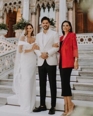 Tolgahan Sayışman Instagram - Çok mutlu ol inşallah @ilda.sipahi , huzur dolu bir aileniz olsun @kenansipahi ile 🤲❤️🎈