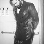 Tolgahan Sayışman Instagram – Genel Yayın Yönetmeni, Röportaj: @timurcanersoy
Fotoğraf: @baran__altindag @artplusistanbul
Styling: @nedaisbilirr
Saç: @akbulutmurat @muartagency 
Makyaj: @zeynepturan.x @muartagency
Fotoğraf Asistanı: @bymehmetkurt @artplusistanbul
Prodüksiyon Asistanı: @ygtinl 
Mekan: @theartisanistanbul
Teşekkürler @sefkatpeker @talentomenajerlik @karpooz @ismailpolatt @oberon.comm