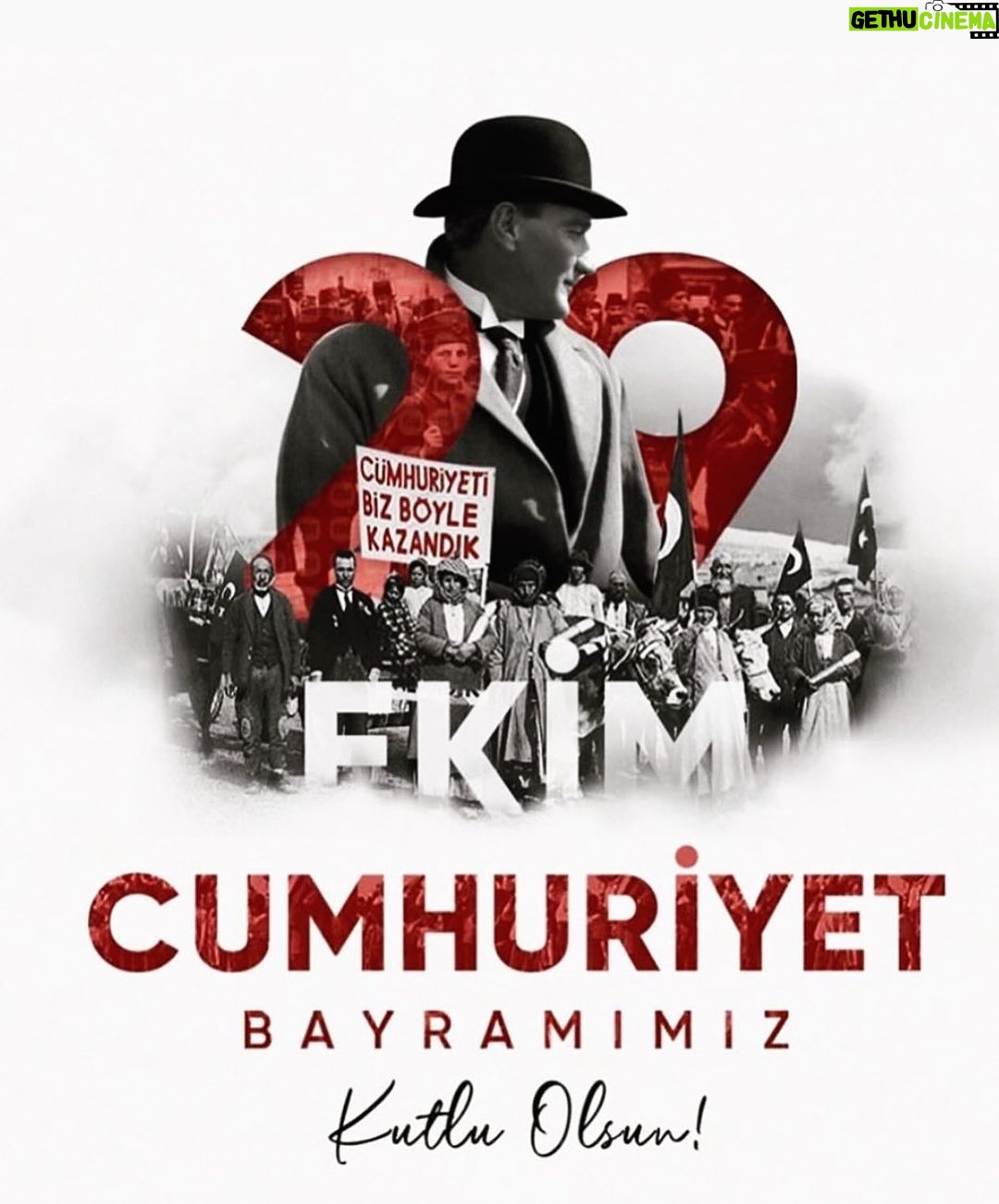 Tolgahan Sayışman Instagram - Cumhuriyet'imizin 100. yıl dönümü, sadece bir geçmişi kutlama fırsatı değil, aynı zamanda geleceğe yönelik büyük bir vizyonun başlangıcıdır. Başta Mustafa Kemal Atatürk ve silah arkadaşları,atalarımız,dedelerimiz,ninelerimiz olmak üzere bu Cumhuriyetin kurulmasına vesile olan herkesin ruhları şad olsun. Cumhuriyet’imizin 100. yılı kutlu olsun. 🇹🇷