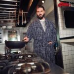 Tolgahan Sayışman Instagram – Genel Yayın Yönetmeni, Röportaj: @timurcanersoy
Fotoğraf: @baran__altindag @artplusistanbul
Styling: @nedaisbilirr
Saç: @akbulutmurat @muartagency 
Makyaj: @zeynepturan.x @muartagency
Fotoğraf Asistanı: @bymehmetkurt @artplusistanbul
Prodüksiyon Asistanı: @ygtinl 
Mekan: @theartisanistanbul
Teşekkürler @sefkatpeker @talentomenajerlik @karpooz @ismailpolatt @oberon.comm