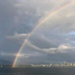Tom Cavanagh Instagram - Now it’s really showing off. #Vancouver