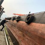 Tom Cavanagh Instagram - Ship’s come in. @hartleysawyer #theflash