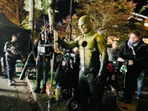 Tom Cavanagh Instagram - The Flash, and some of the BTS mayhem that runs alongside
🎥⚡️ 
@cwtheflash 
❤️⚡️💛