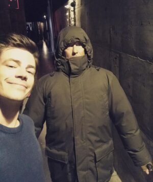 Tom Cavanagh Instagram - The weather outside is frightful...so @grantgust put me in his coat and sent me on my merry way🎄

#theFlash