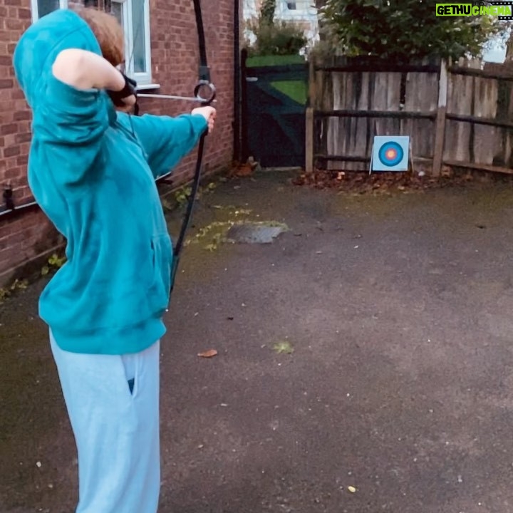 Tom Ellis Instagram - We Definitely did not watch Hawkeye this Christmas. Definitely not. 🎄🎯
