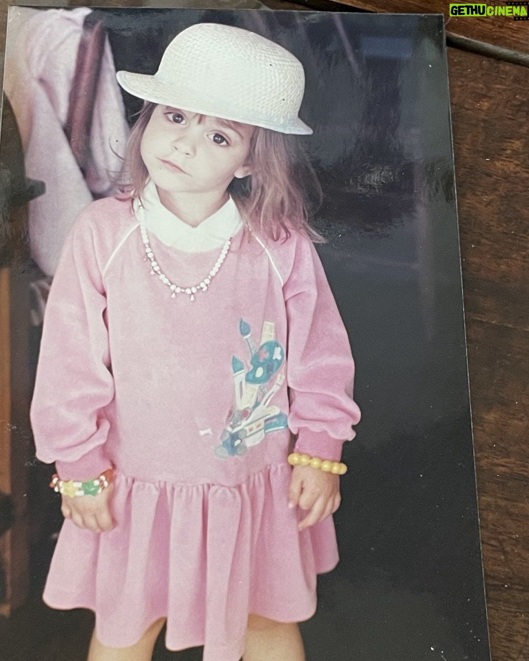Tom Ellis Instagram - Happy Birthday to the cutest nugget the world did ever see @moppyoppenheimer I love you so much. Always pretty in pink ❤️❤️❤️