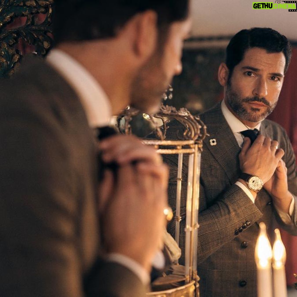 Tom Ellis Instagram - Loved this shoot for @therake Working alongside this brilliant team 🔥 Photographed by @charliegraystudio Fashion direction by @gracegilfeather Photography assistant @kanehulse Styling assistant @veronicavpc Grooming by @ewtmakeup PR @personalpruk Thanks to @thedorchester