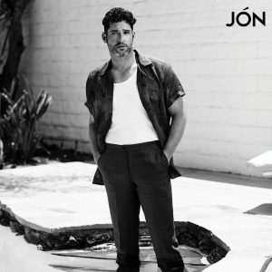 Tom Ellis Instagram - Loving these photos for @jonmagazine taken by @leighkeily 
Styling by the incomparable @warrenalfiebaker and grooming from the lovely @lilly_keys 
#hollywood #vintagestyle
