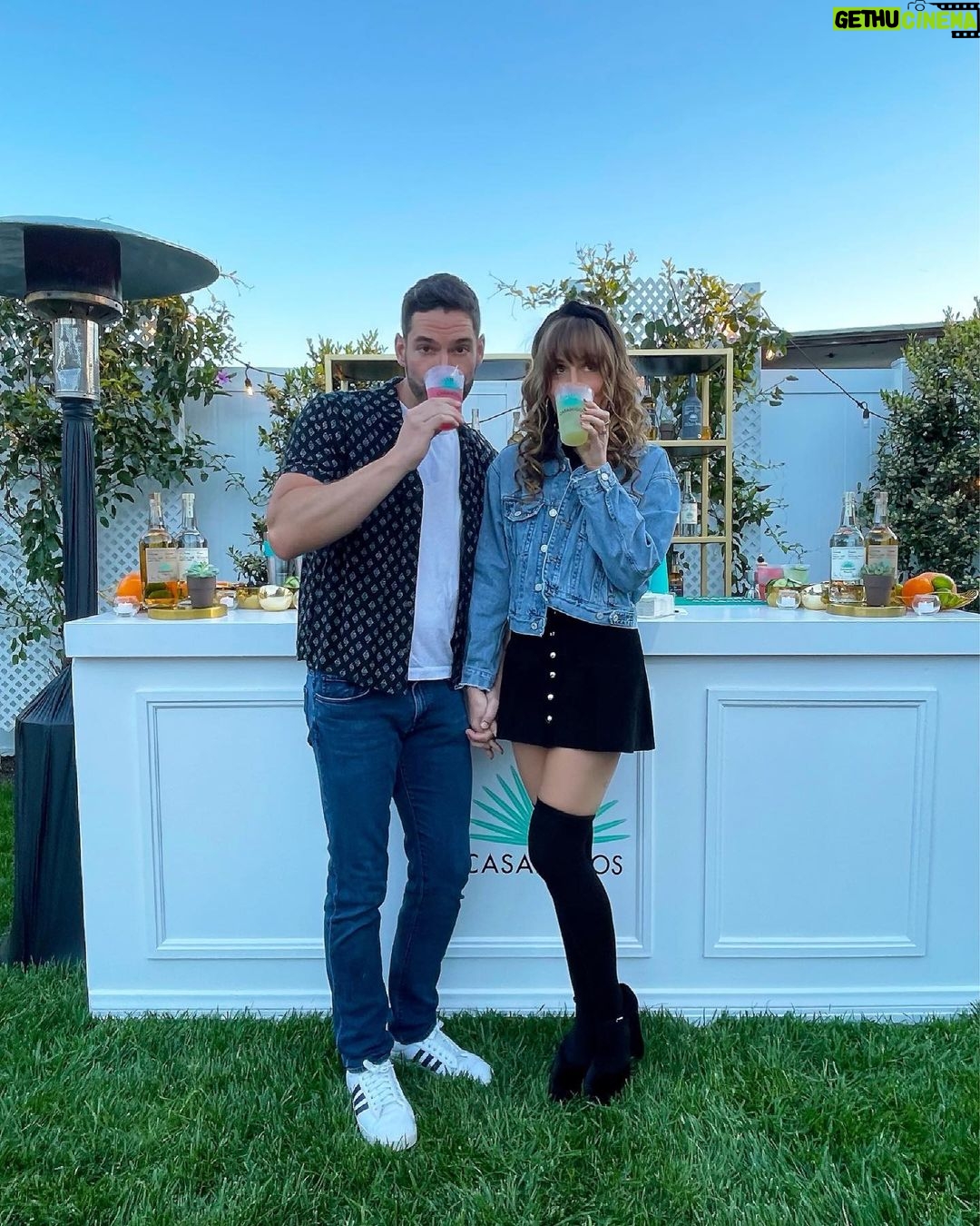 Tom Ellis Instagram - What a lovely birthday party @moppyoppenheimer ❤️ And a huge thank you to @casamigos for hosting!!!!! Slightly sore head today after too many shot-skis but it was worth it #tequila