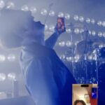 Tom Fletcher Instagram - Shout out to our very special guest who joined us for the final @tomfletcher vs @stevenbattelle Shine On battle of the tour… 😂