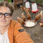 Tom Fletcher Instagram - How today started vs how it ended…🐓🎸