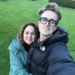 Tom Fletcher Instagram - Home sweet photobomb. From Hull to home for a day with the family before back with the @mcflymusic gang tomorrow.
