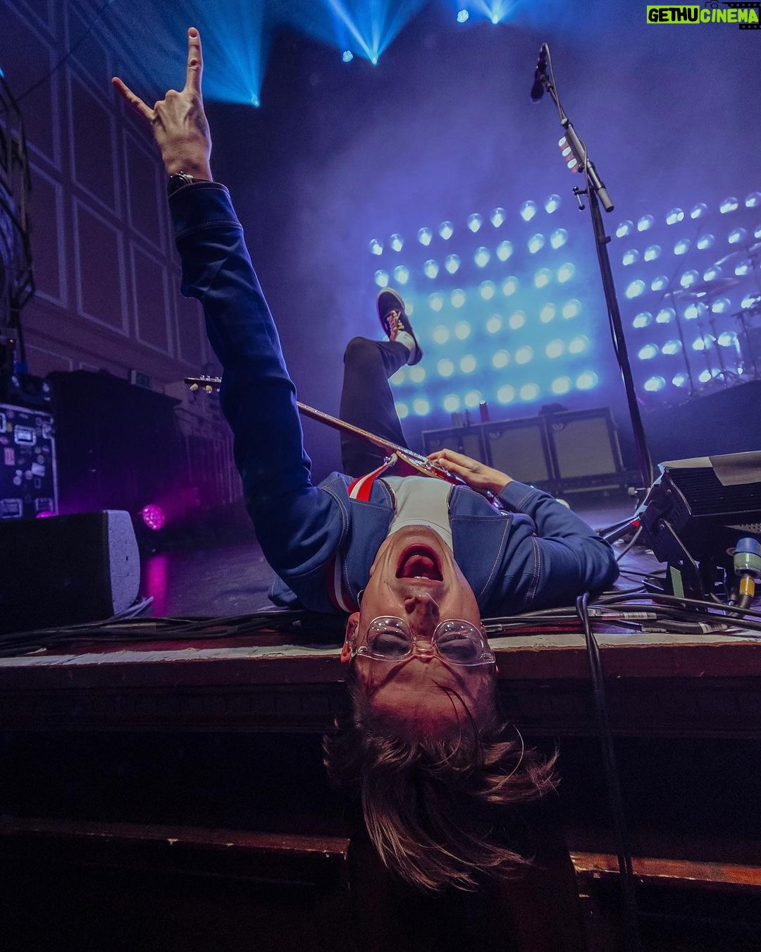 Tom Fletcher Instagram - Laying down on the job. Looking forward to doing this again tonight. 🤘
