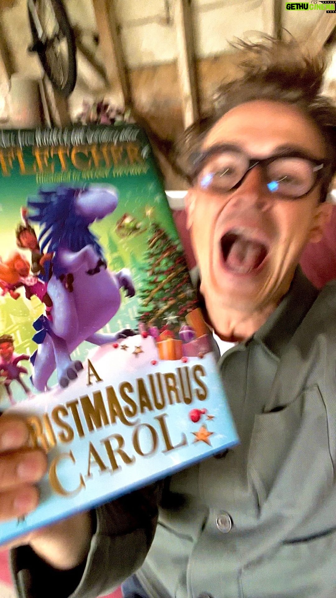 Tom Fletcher Instagram - Christmas came early!!! 🎄😜 Link in bio to pre-order your very own copy. #christmasaurus #achristmascarol #childrensbooks #books #christmas #reading