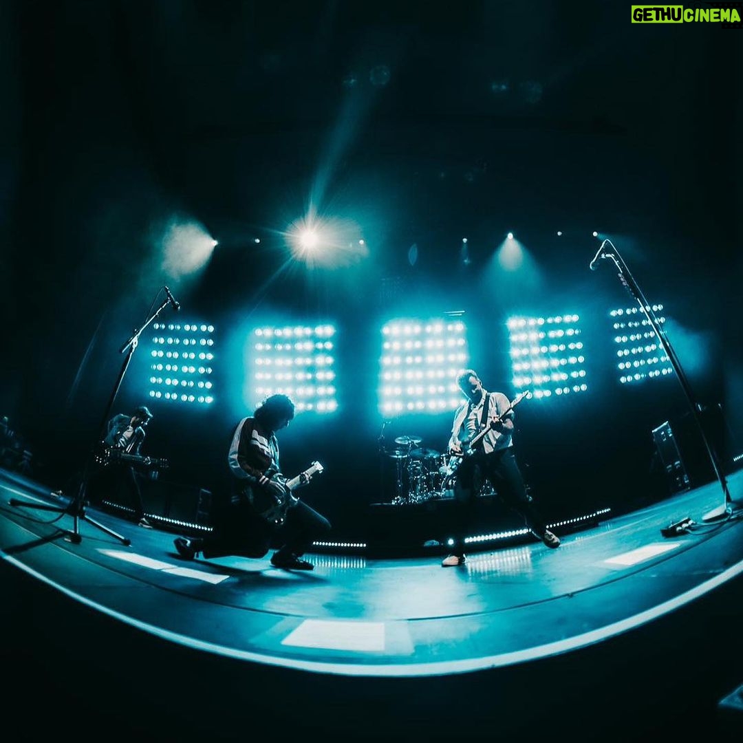 Tom Fletcher Instagram - What an unforgettable night. The first time @mcflymusic have played @yourallypally and it won’t be the last. Thanks to @jamesbaymusic for playing the song he wrote with us - Forever’s Not Enough, as well as his absolutely timeless Hold Back The River (what a song!). Corrupted has never sounded as good as when @roureynolds from @entershikari sang it with us last night. And, of course, the one and only @stevenbattelle from @lostaloneofficial sprinkled his riffage all over Shine On. Thanks to everyone who came, whether you travelled from New Zealand, Brazil, USA, Mexico, Europe or Muswell Hill, we were very glad you were there. #mcfly #allypally #powertoplay #jamesbay #roureynolds #stevebattelle #lostalone