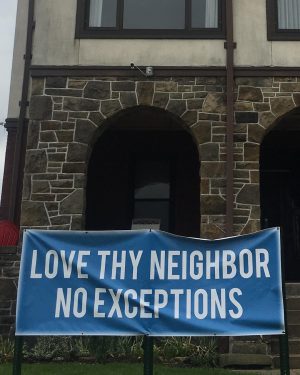 Tom Hanks Instagram - Again, to me this photo is the spirit of Pittsburgh- with a broken heart today for those in Squirrel Hill ... Hanx