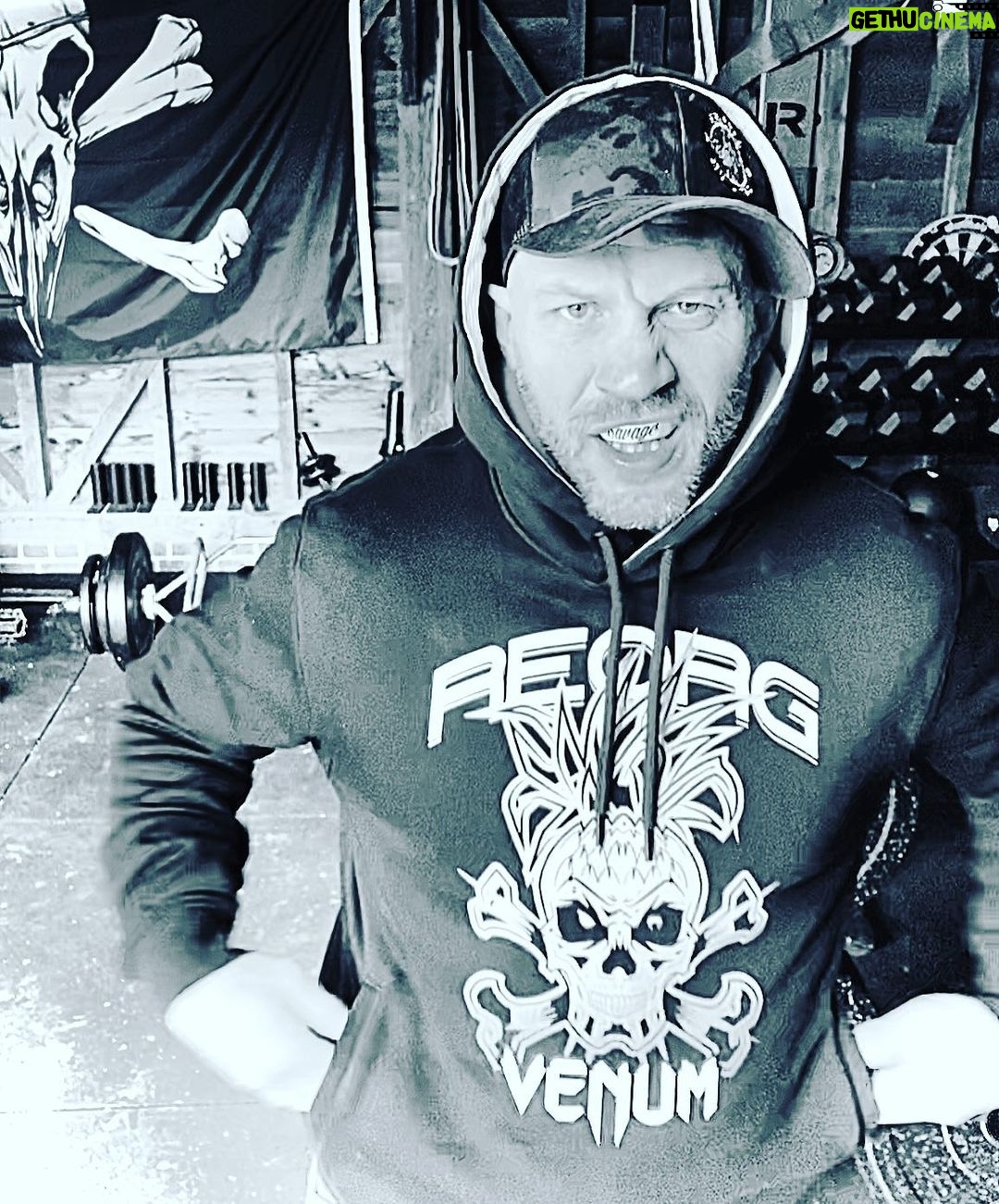 Tom Hardy - 452K Likes - Thanks @venum @reorgcharity @roguefitness ☝🏻❤️👊🏻 🥋 new line 2022