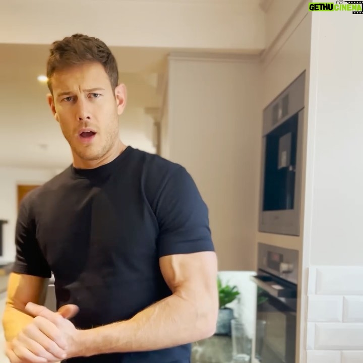 Tom Hopper Instagram - Had @menshealthmag round the house to chat about my day to day eating habits! Check out the full vid on the link in my bio or on my stories My house