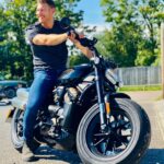 Tom Hopper Instagram – Yes, yes, yes to the new @harleydavidson @harleydavidson_uk SportsterS

Incredible ride 👌🏼

📷 @luke_j_roberts Soho Farmhouse