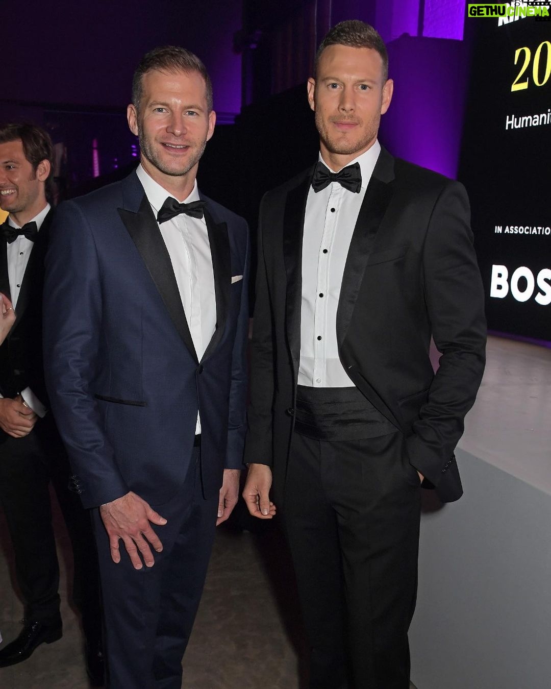 Tom Hopper - 148.6K Likes - @gq Men of the year awards 2021
Big thank you to @boss for the lovely outfit and to @gq for an incredible evening.
My main man @millermode 😘
and @christopherhargadondesign for the help!