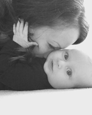 Tom Hopper Instagram - Happy 🇬🇧 Mother’s Day to the beautiful mother of our babies @laurahopperhops 
Every day you teach me how to be a better parent. We love you so much for everything you do for us, and you are forever the backbone of our amazing little family home. 
Keep making us all smile baby, love you the most ❤️❤️❤️