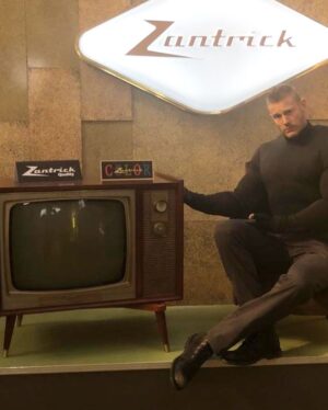 Tom Hopper Instagram - The storyline you didn’t see in the 60’s...when Luther moonlighted as a model, doing advertising for Zantrick televisions.