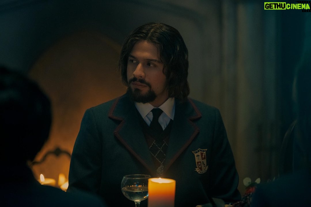Tom Hopper Instagram - July 31st....the fam is back @umbrellaacad @netflix