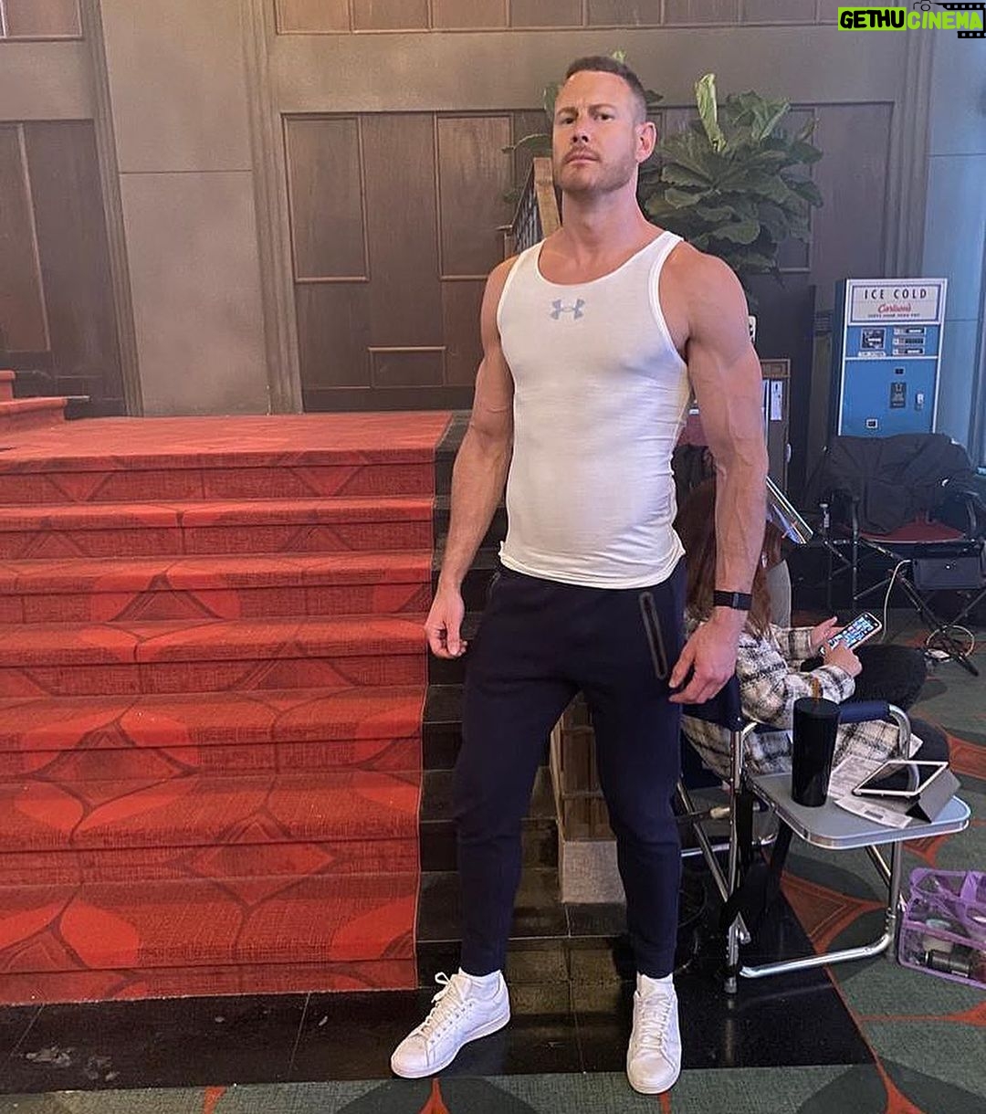 Tom Hopper - 84K Likes - Hmmm…who wore it better?🤔
📸 @thegarmentgirl