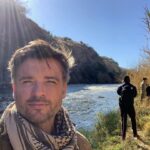 Tom Welling Instagram - Fun times filming #ProfessionalsSeries in Africa I made a linktree for you (in my bio) 🤠
