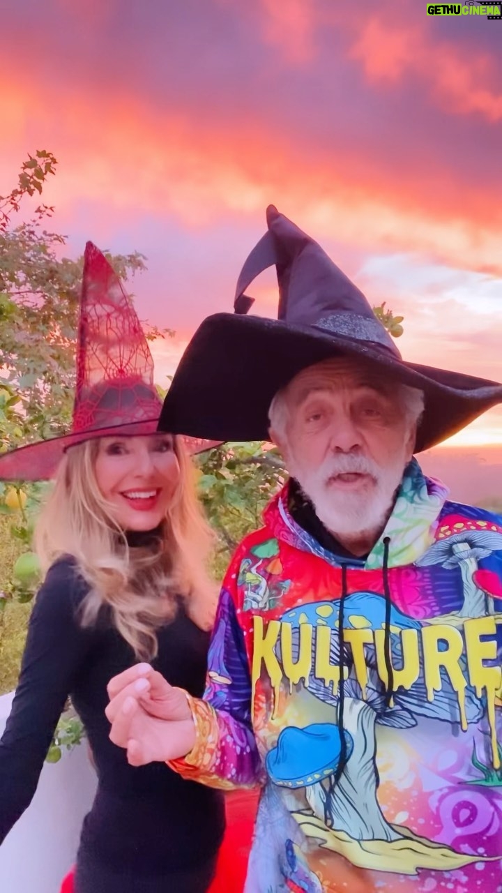 Tommy Chong Instagram - Happy Halloween Bowlmates 🧡💨 @heytommychong @funnyshelby