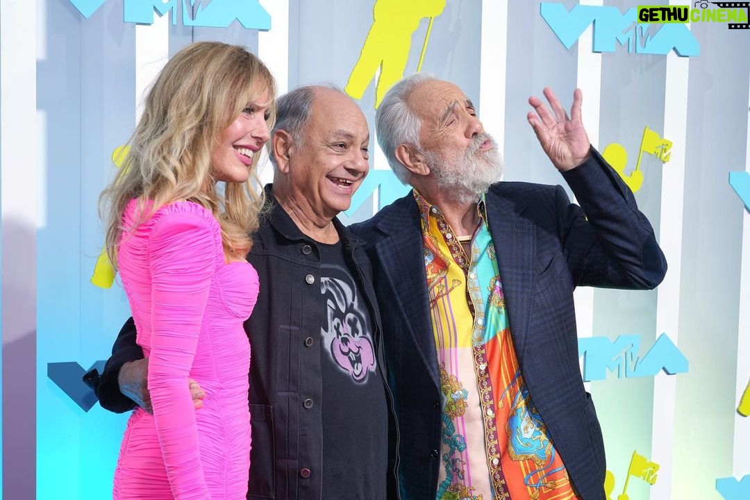 Tommy Chong Instagram - Felt like kids again man 💚 #VMAs
