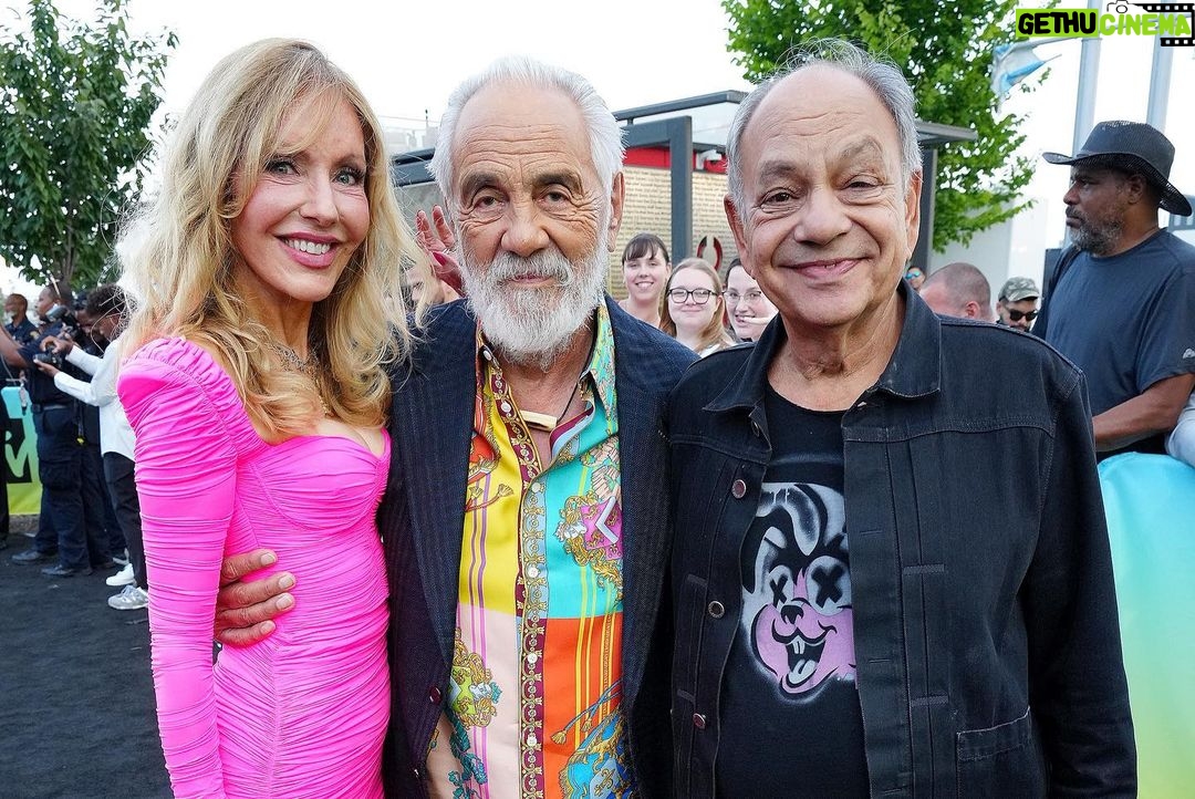 Tommy Chong Instagram - Felt like kids again man 💚 #VMAs