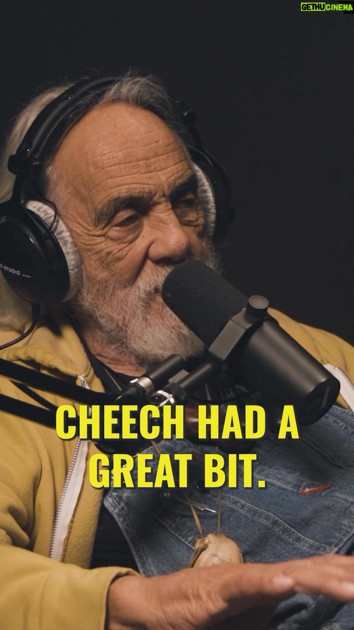Tommy Chong Instagram - Gotta love NYC, man ✌️🍃 Hear the whole story on this week’s episode of The Chong Show this Friday on YouTube. (Or Thursday if you’re a Bowlmate.)