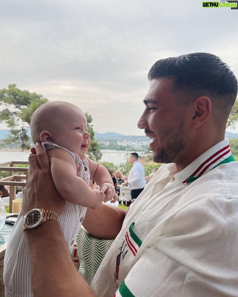 Tommy Fury Instagram - Last minute get away🇬🇷 Athens, Greece