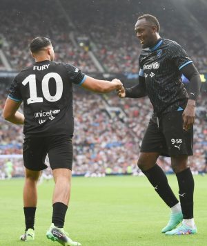 Tommy Fury Instagram - SOCCER AID CHAMPS!⚽️♥️🌎 (I think I’ll be leaving it to the professionals🤣)… What an incredible opportunity and an incredible cause!!! @unicef @socceraid