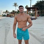Tommy Fury Instagram – Dad bod. 🍼
