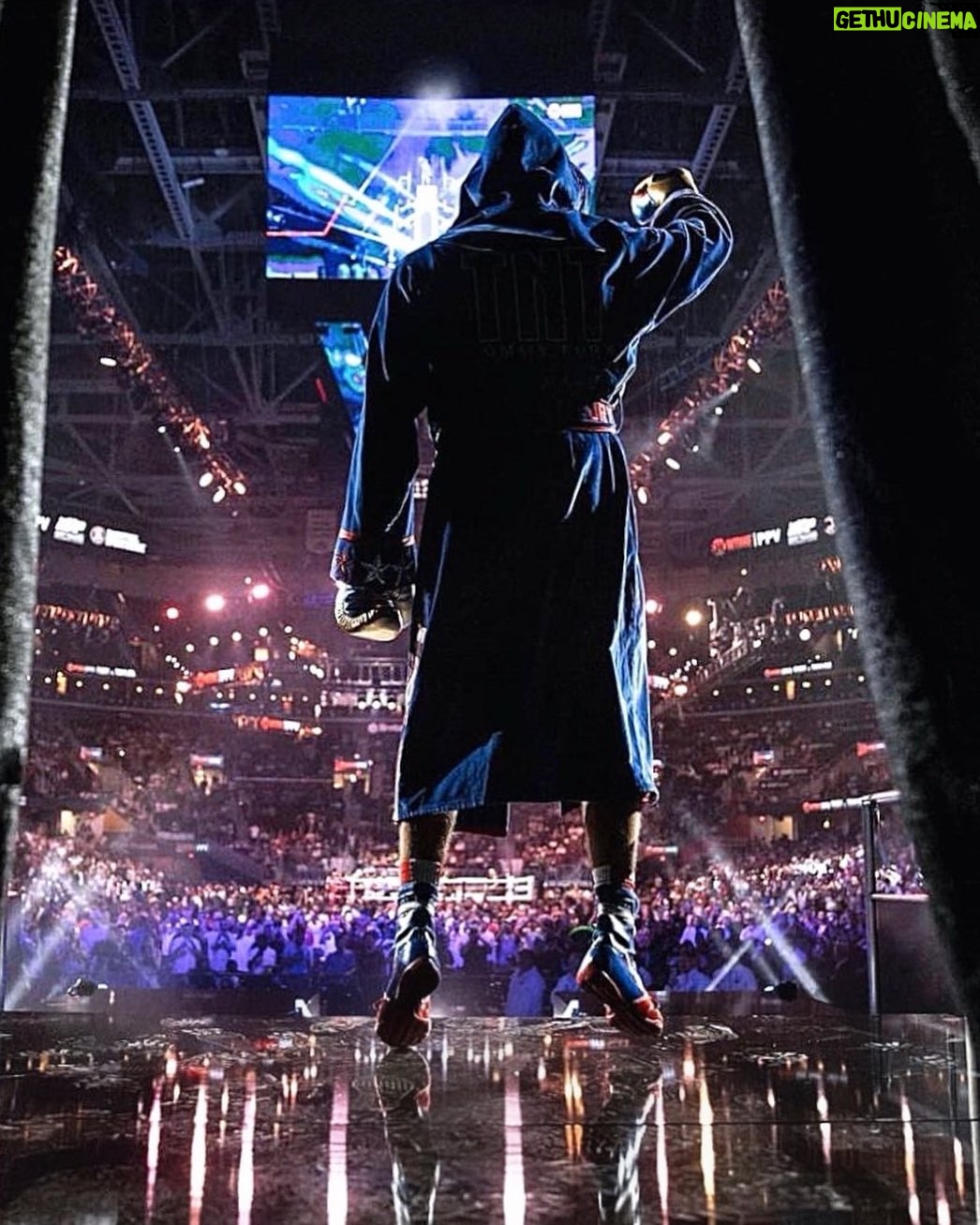 Tommy Fury Instagram - I know where I’m headed 🖤