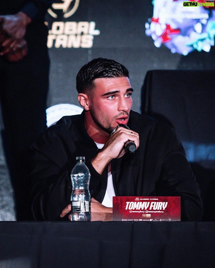 Tommy Fury Instagram - What a year🤍