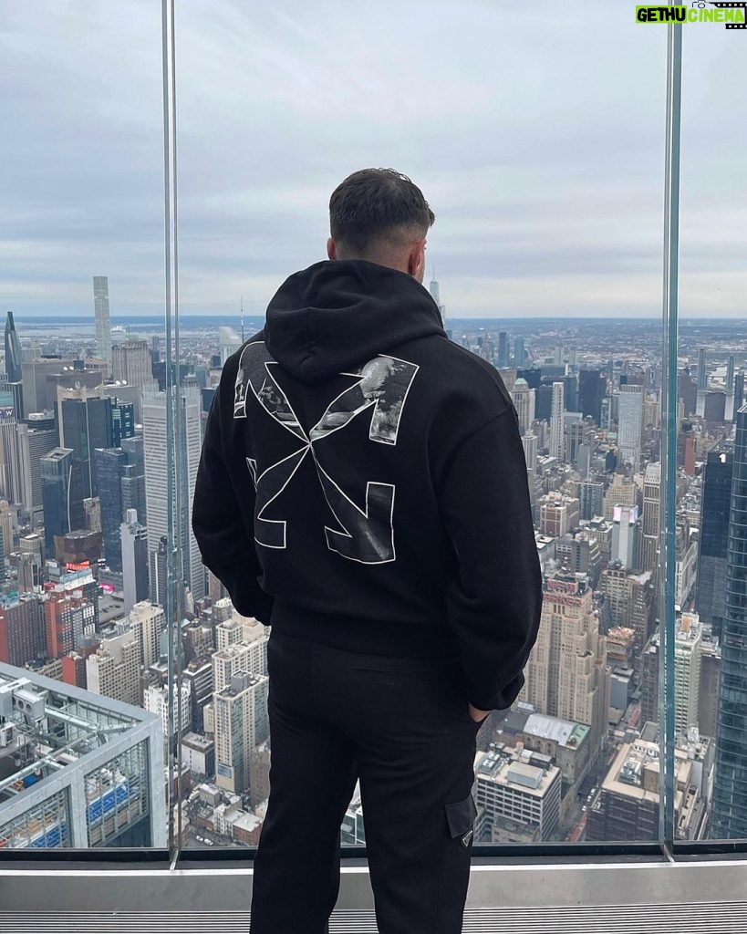 Tommy Fury Instagram - What a trip…🏙