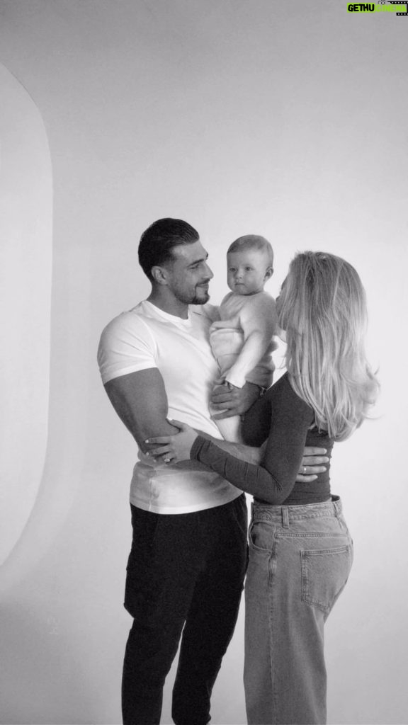 Tommy Fury Instagram - My Valentines❤… all I need in this world.