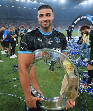 Tommy Fury Instagram - SOCCER AID CHAMPS!⚽️♥️🌎 (I think I’ll be leaving it to the professionals🤣)… What an incredible opportunity and an incredible cause!!! @unicef @socceraid