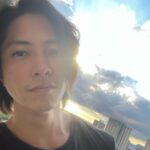 Tomohisa Yamashita Instagram - 朝のスムージーからの昼寝が最高に贅沢で幸せでした。🕶 I had a smoothie in the morning. Then I took a nap and it was great as you know.lol 我喜欢睡午觉🕶 #昼寝 #スムージー